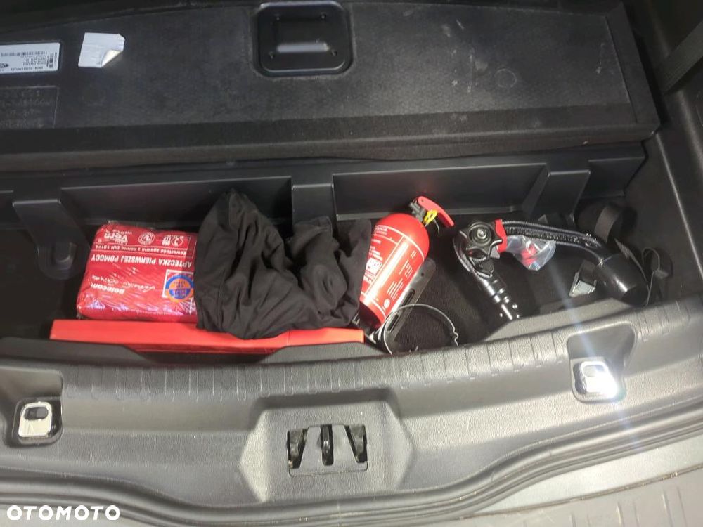 Ford S-Max - 15