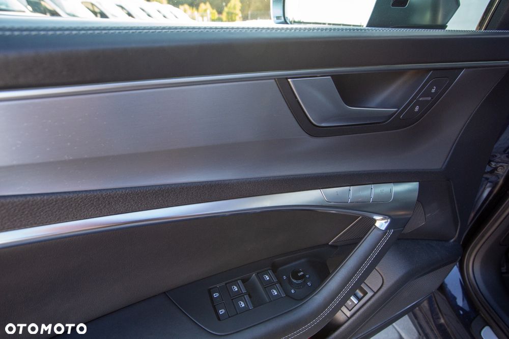 Audi S6 Limousine - 11