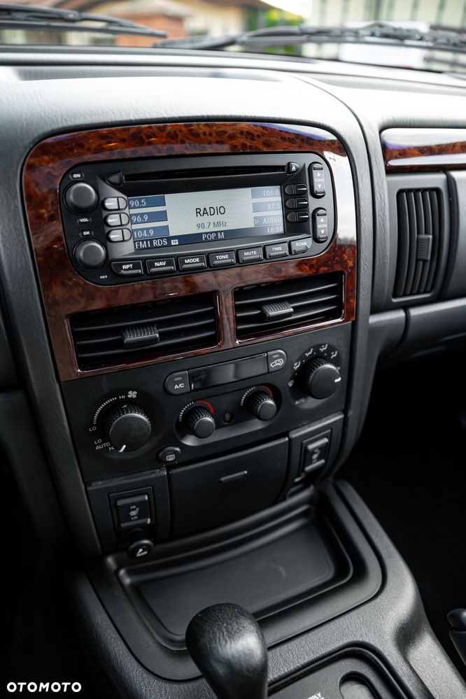 Jeep Grand Cherokee 4.7 Overland - 31