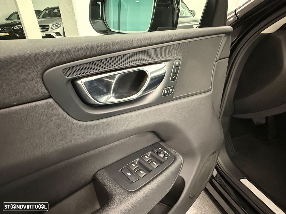 Volvo XC 60 2.0 B4 Inscription Geartronic - 12