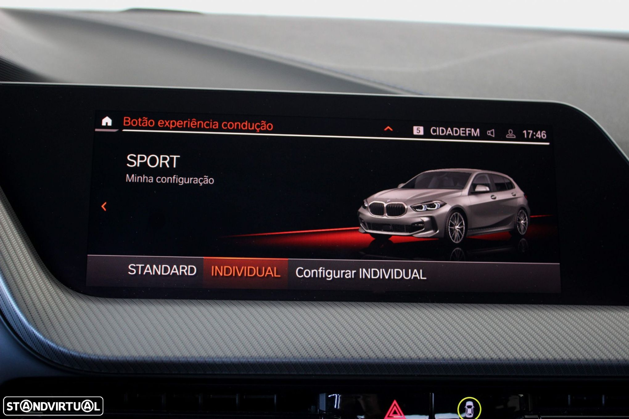 BMW 116 d Pack 50 anos M Auto - 37