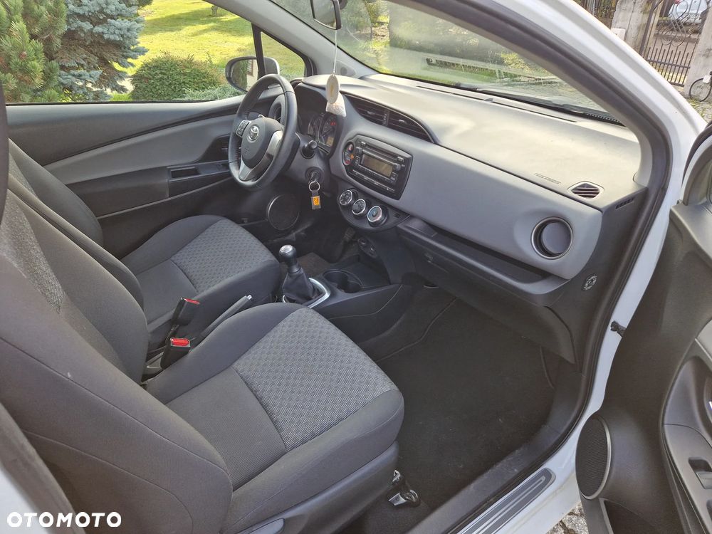 Toyota Yaris - 17