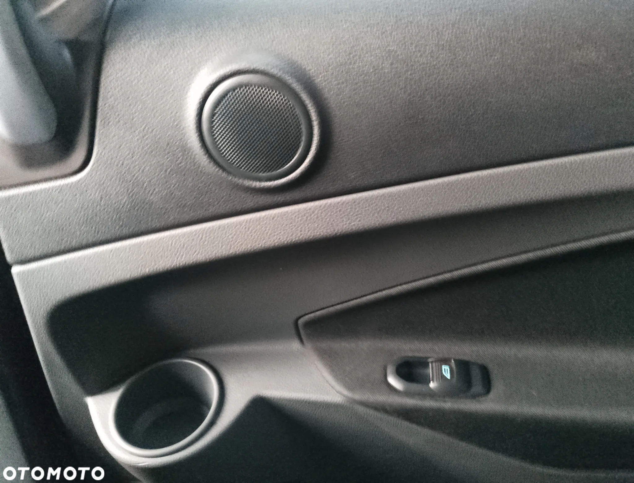 Ford Grand C-MAX 1.6 EcoBoost Start-Stop-System Champions Edition - 14