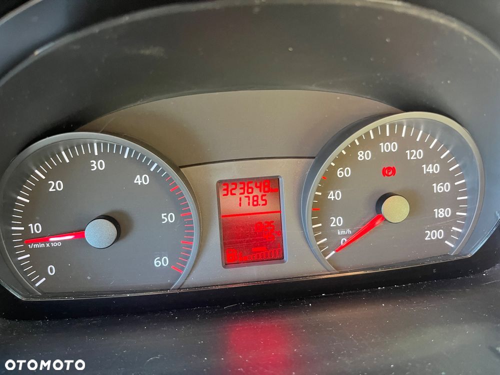 Volkswagen Crafter - 2