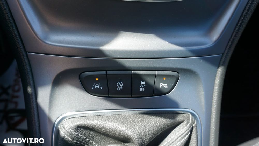 Opel Astra 1.6 D Start/Stop Selection - 30