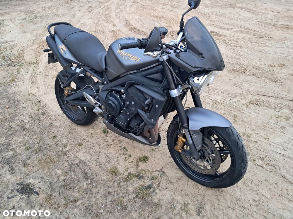 Triumph Street Triple - 7