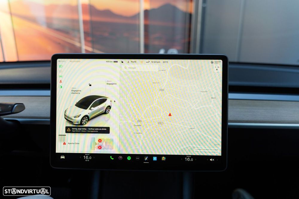 Tesla Model Y Long Range Dual Motor AWD - 19