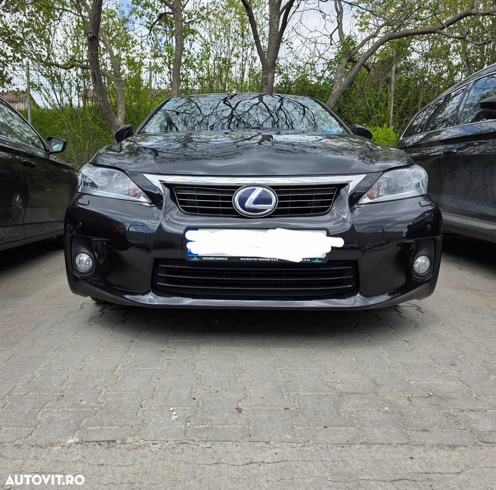 Lexus CT - 2