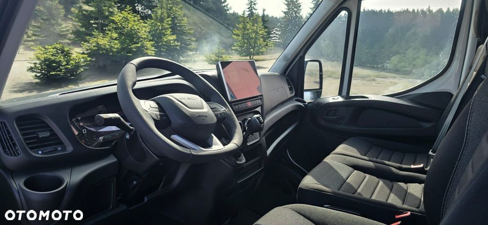 Iveco Daily 35S16A8V 156KM 16m3 Brygadówka - 9