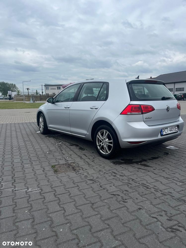Volkswagen Golf - 4