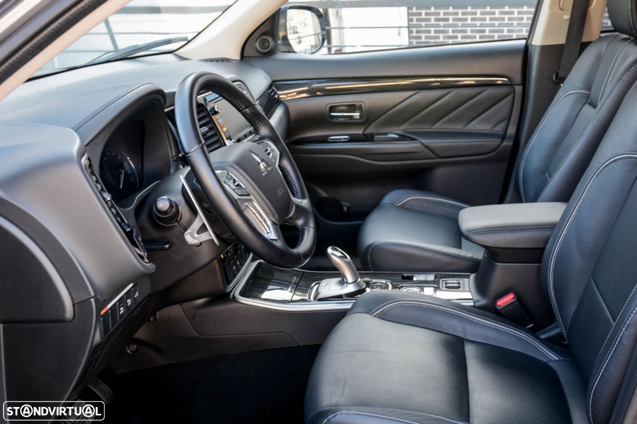Mitsubishi Outlander 2.4 PHEV Instyle - 14