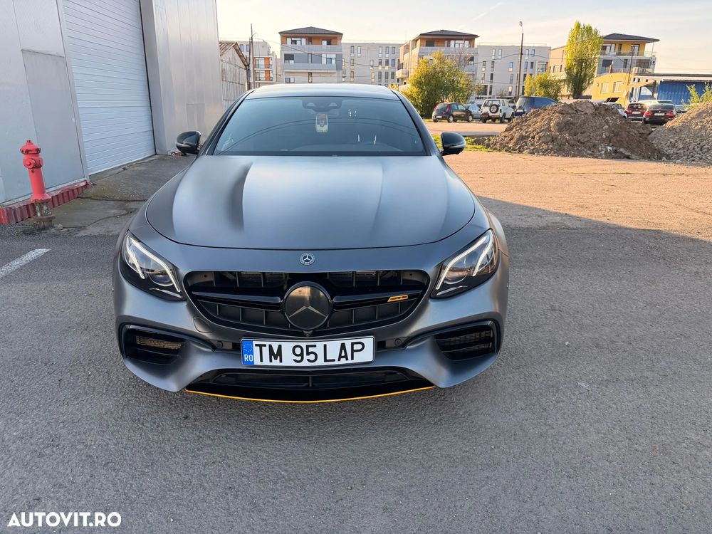 Mercedes-Benz E - 13