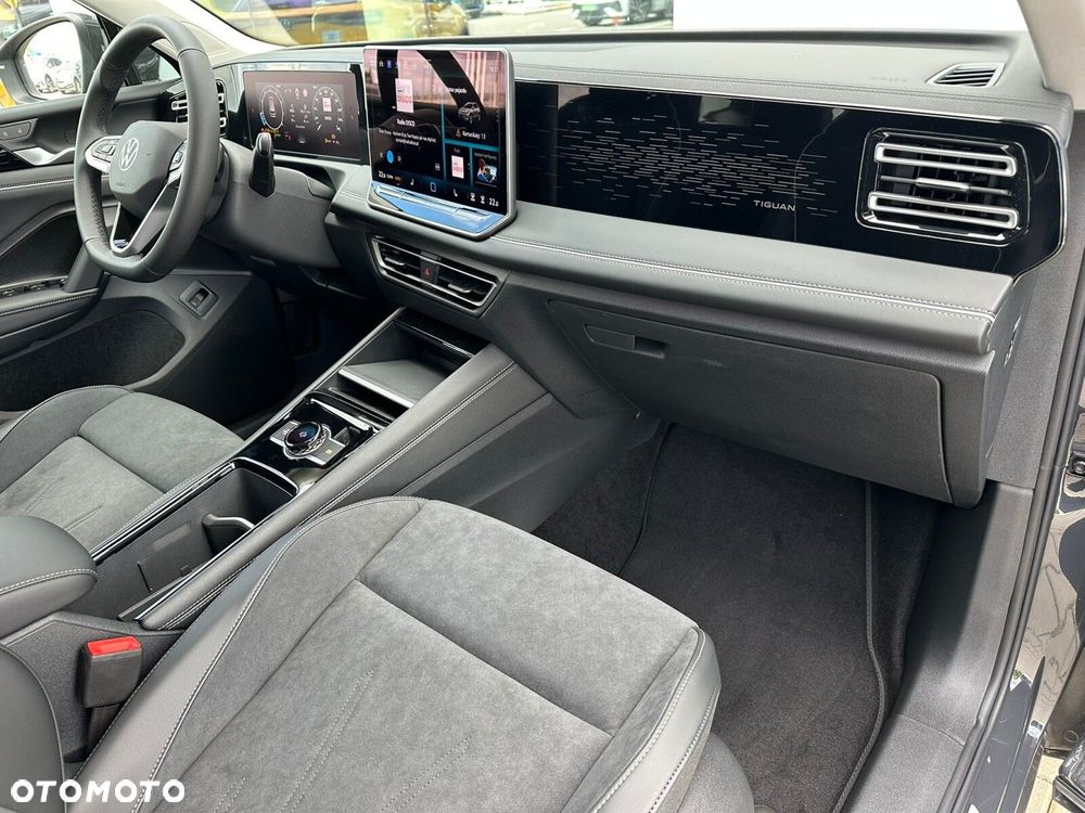 Volkswagen Tiguan 1.5 eTSI Elegance DSG - 22