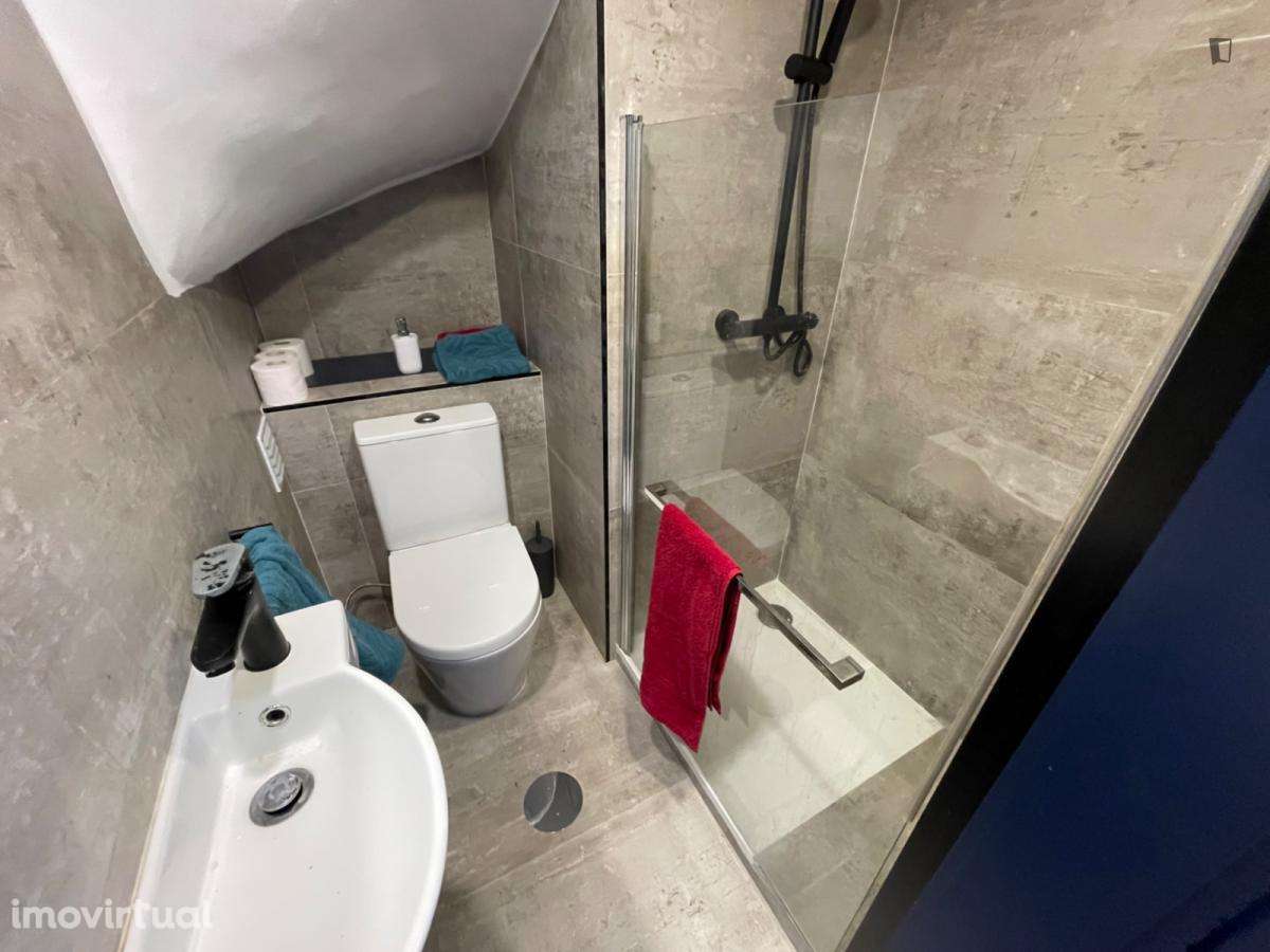Quarto - localizado em Paranhos Porto - Grande imagem: 5/31