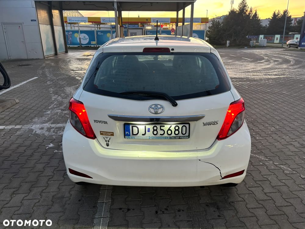 Toyota Yaris - 5