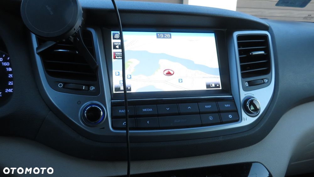 Hyundai Tucson 2.0 CRDI BlueDrive Comfort 2WD - 12