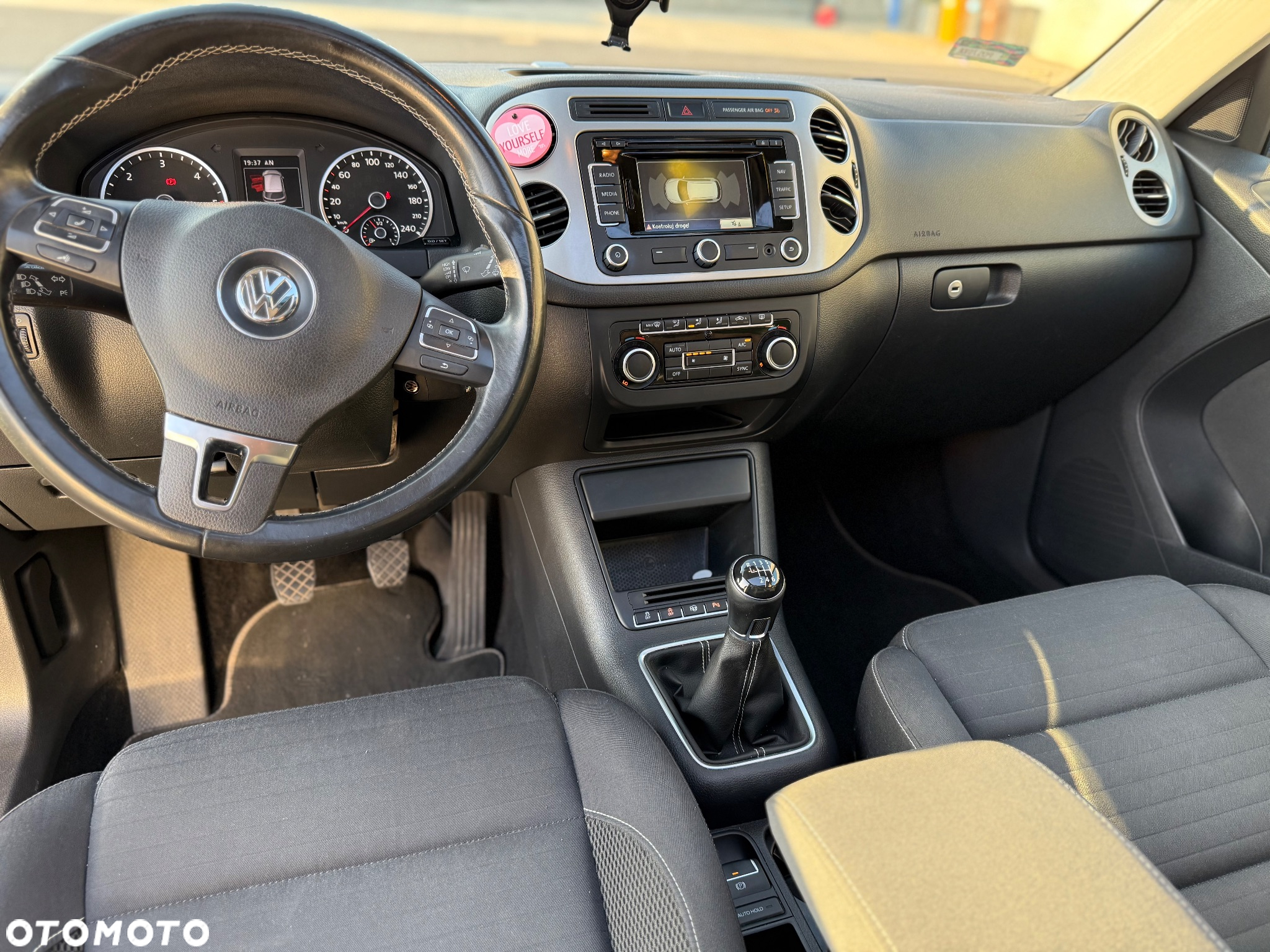 Volkswagen Tiguan 2.0 TDI DPF BlueMotion Technology Cup Sport & Style - 16