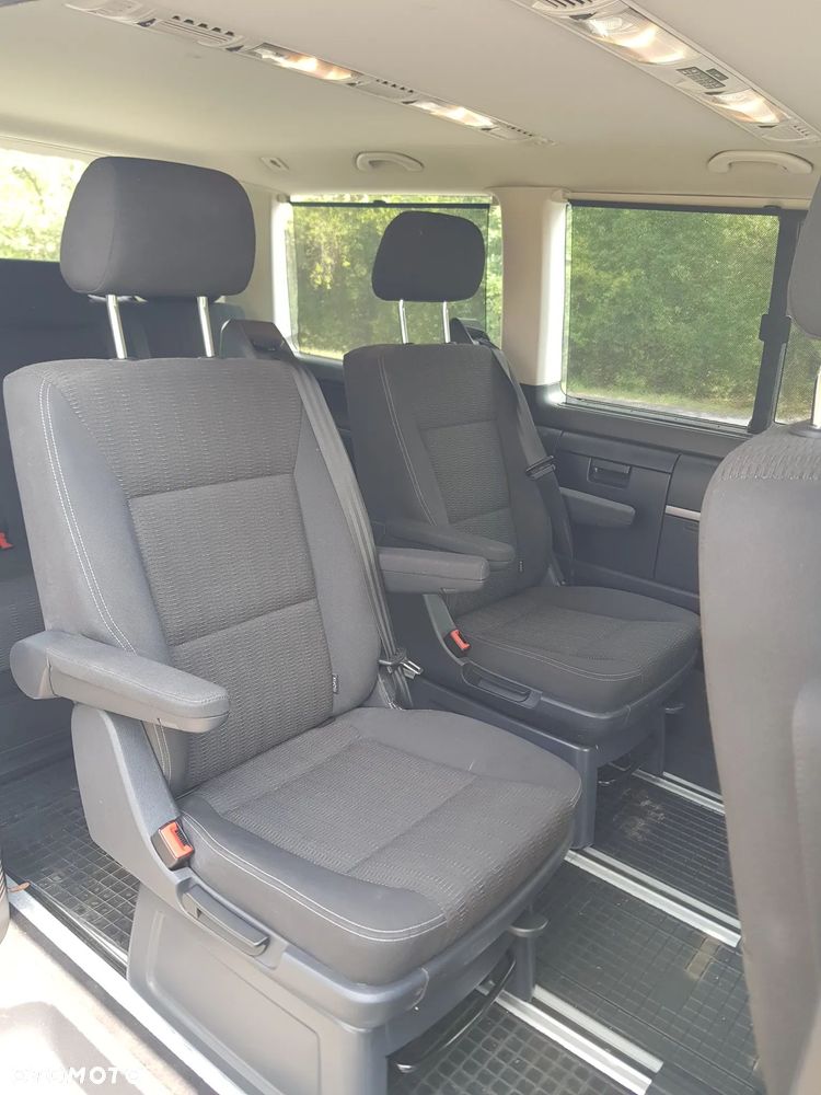 Volkswagen Multivan - 19