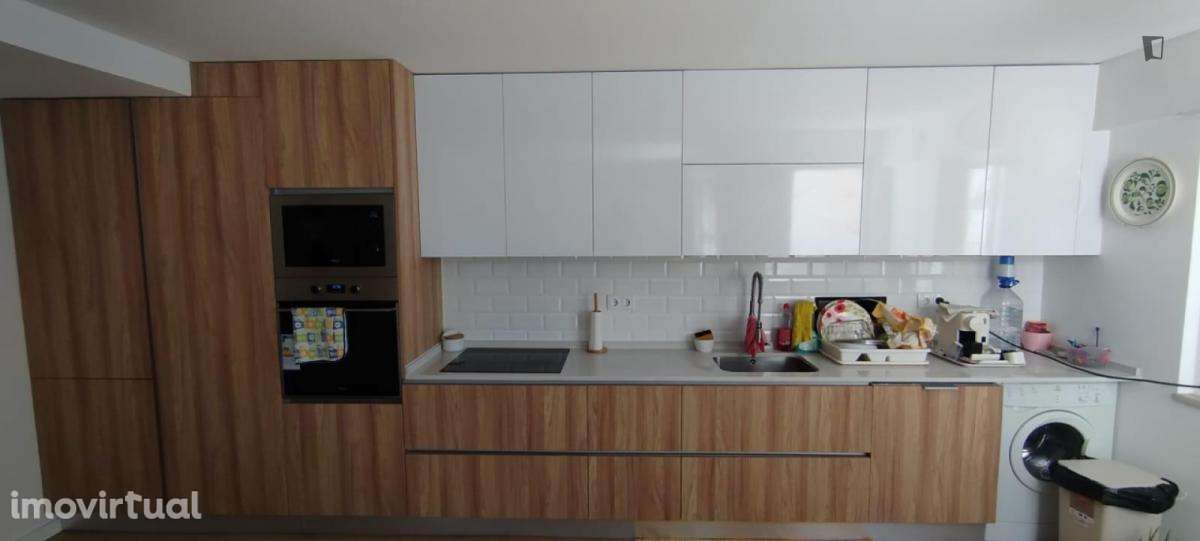 Quarto - localizado em Setubal - Grande imagem: 5/29