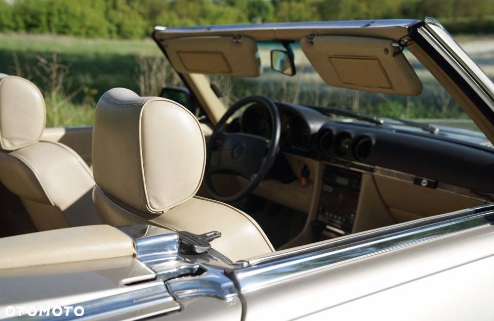 Mercedes-Benz SL - 23