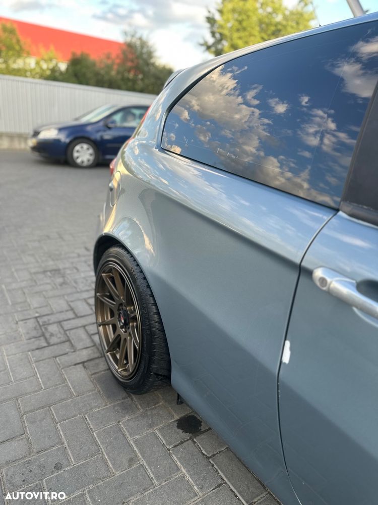 Alfa Romeo 147 1.9 JTD 16V Progression - 5