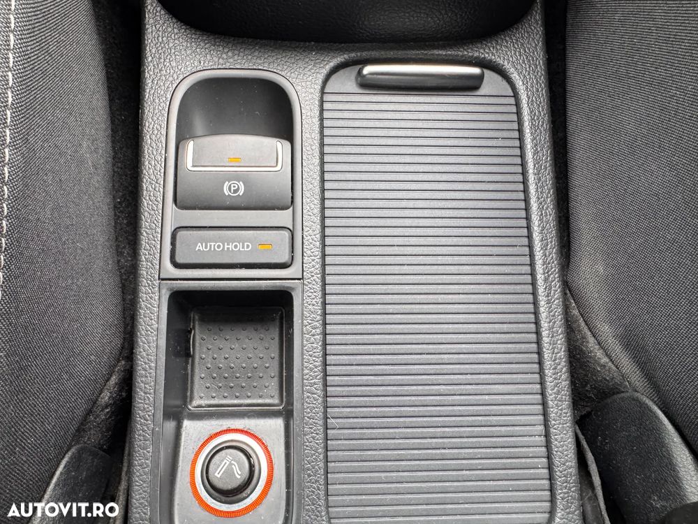 Volkswagen Sharan 2.0 TDI DSG (BlueMotion Technology) Comfortline - 17