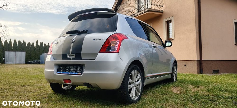 Suzuki Swift 1.3 Sunlight Edition - 9