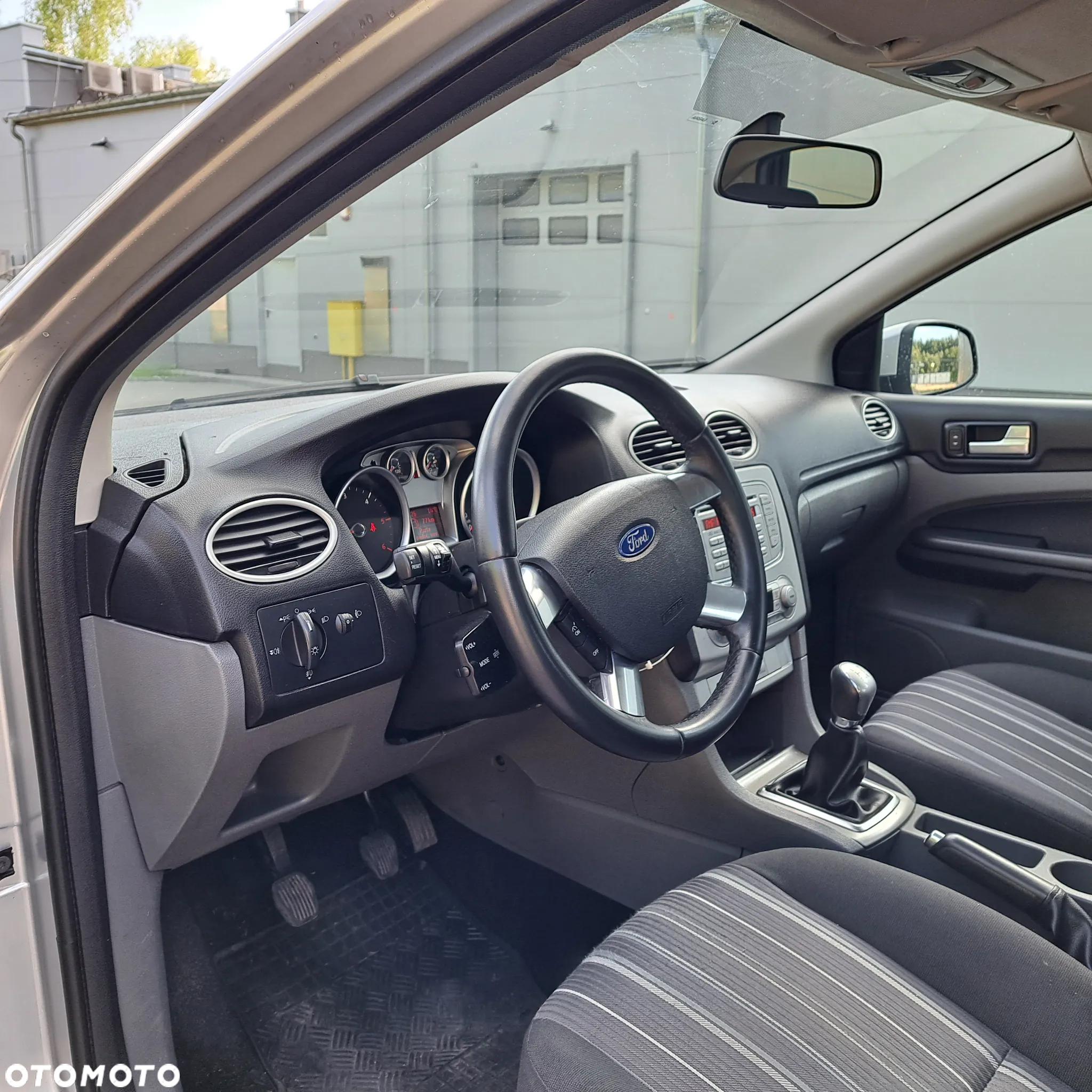 Ford Focus 1.6 TDCi cDPF Silver X - 11