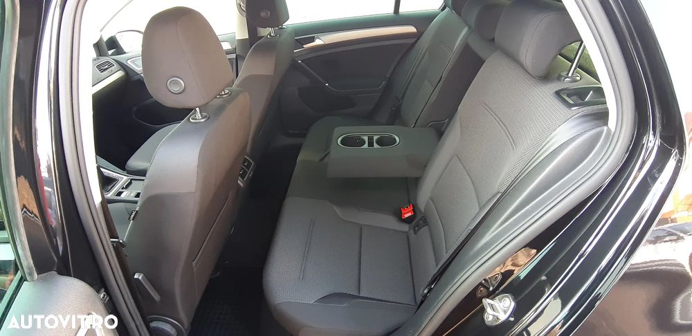 Volkswagen Golf 1.6 TDI 4Motion - 9