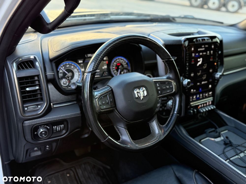 RAM 1500 5.7 Crew Cab Limited - 17