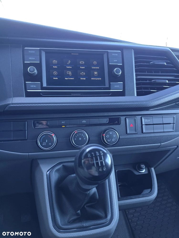 Volkswagen TRANSPORTER T6.1 - 19