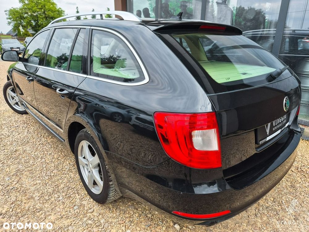 Skoda Superb 2.0 TDI Elegance DSG - 4