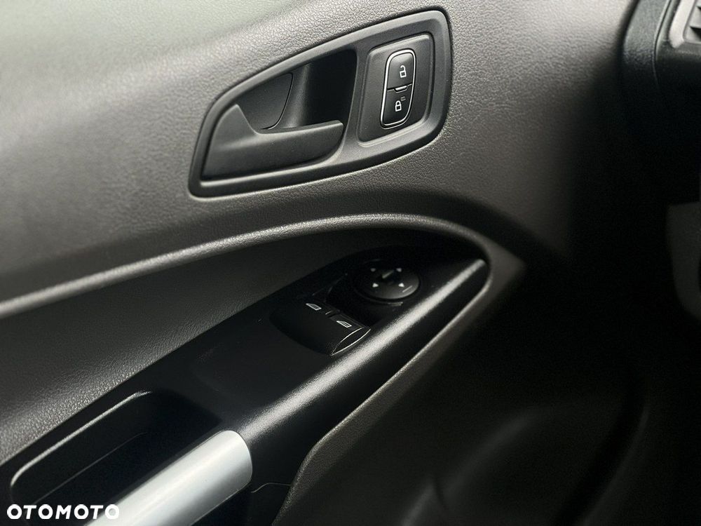 Ford Transit Connect Kombi 220 L1 Trend - 32