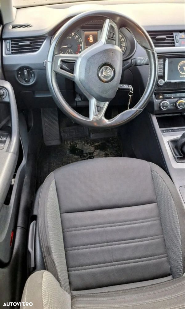 Skoda Octavia 1.6 TDI (Green tec) Joy - 5