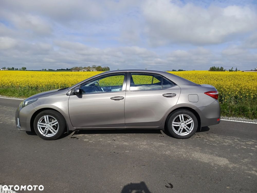 Toyota Corolla 1.6 Premium - 4