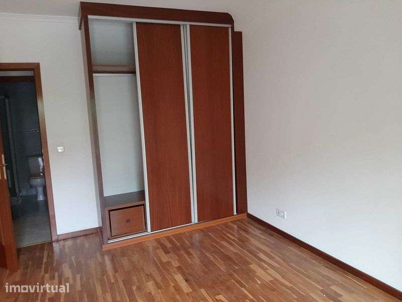 T3 Covilhã - Av. 25 Abril/José Ramalho - Grande imagem: 3/12