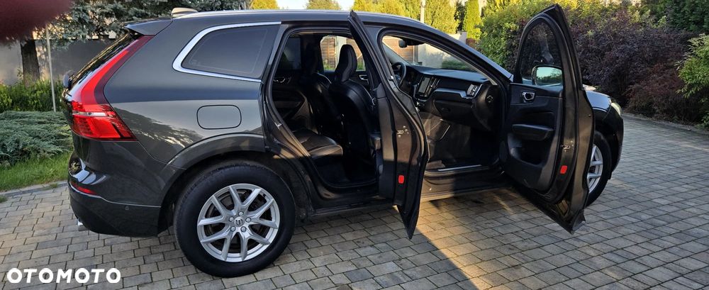 Volvo XC 60 D4 Momentum Pro - 10