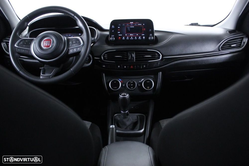 Fiat Tipo Cross 1.0 GSE T3 - 17