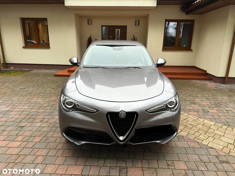 Alfa Romeo Stelvio 2.0 Turbo 16V AT8-Q4 B-Tech - 9