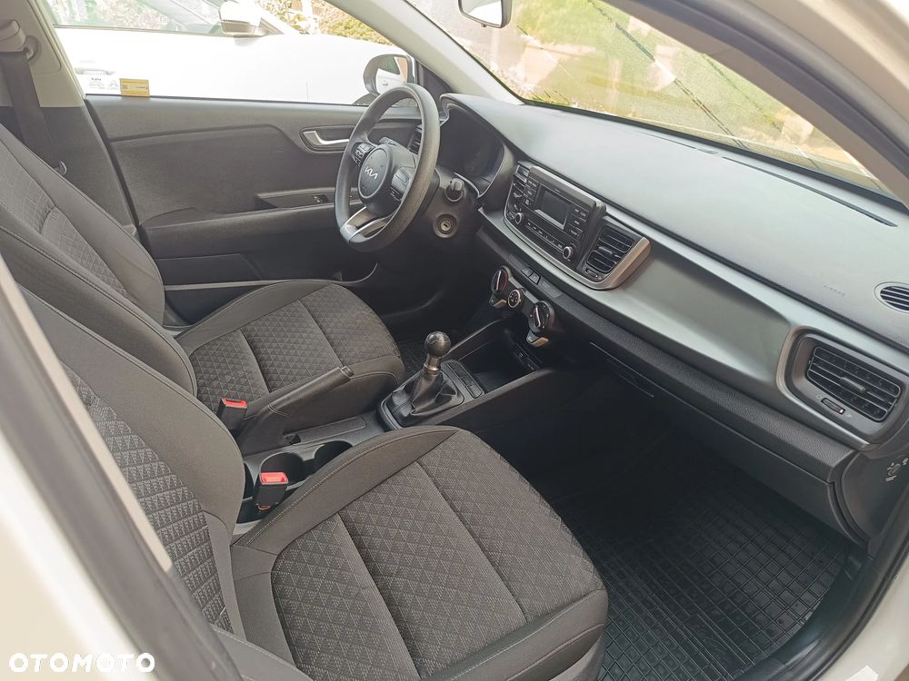 Kia Rio 1.2 M - 9