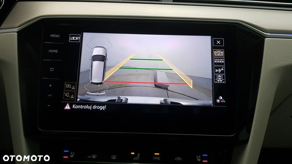 Volkswagen Passat - 24