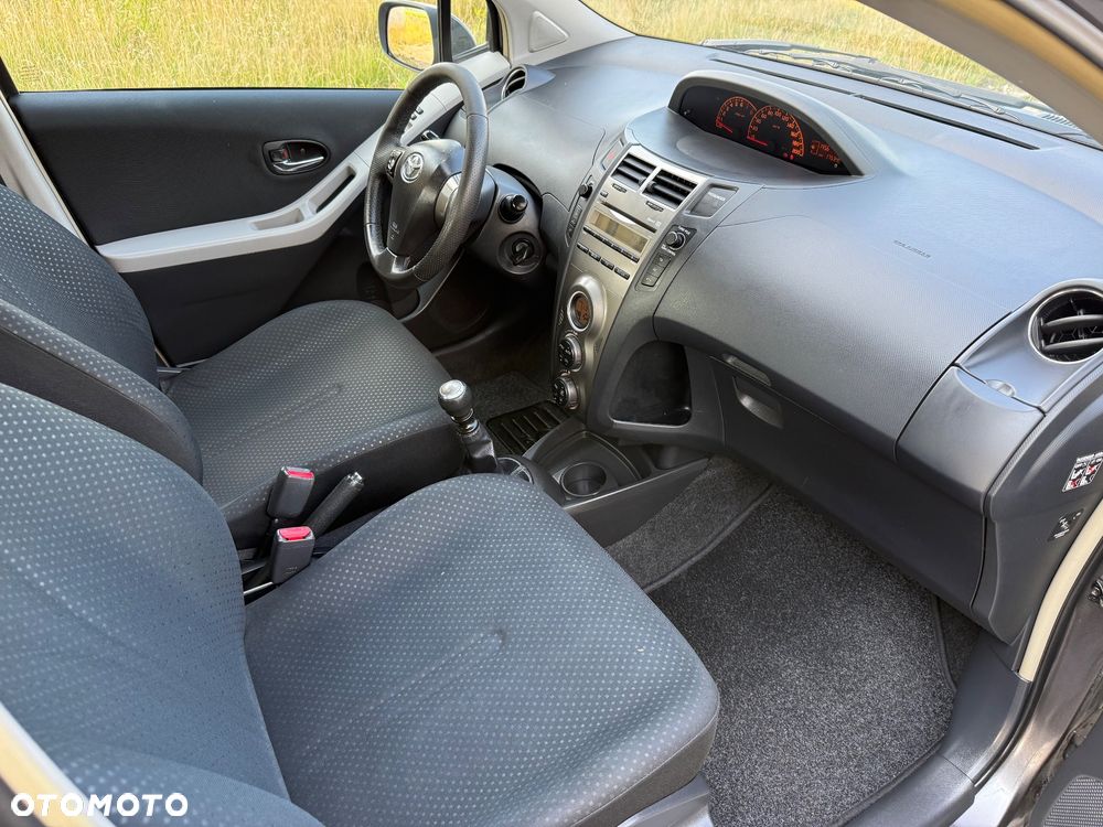 Toyota Yaris 1.33 2010 - 20
