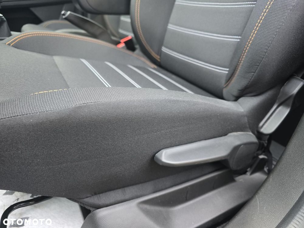 Dacia Sandero 1.0 TCe Essential - 12