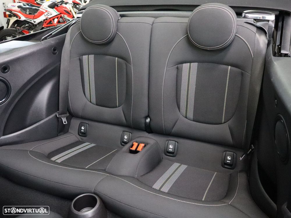 MINI Cabrio Cooper Premium Plus JCW Auto - 11