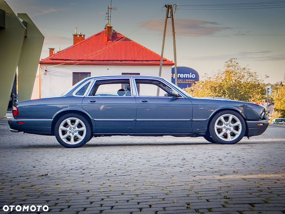 Jaguar XJR Standard - 5