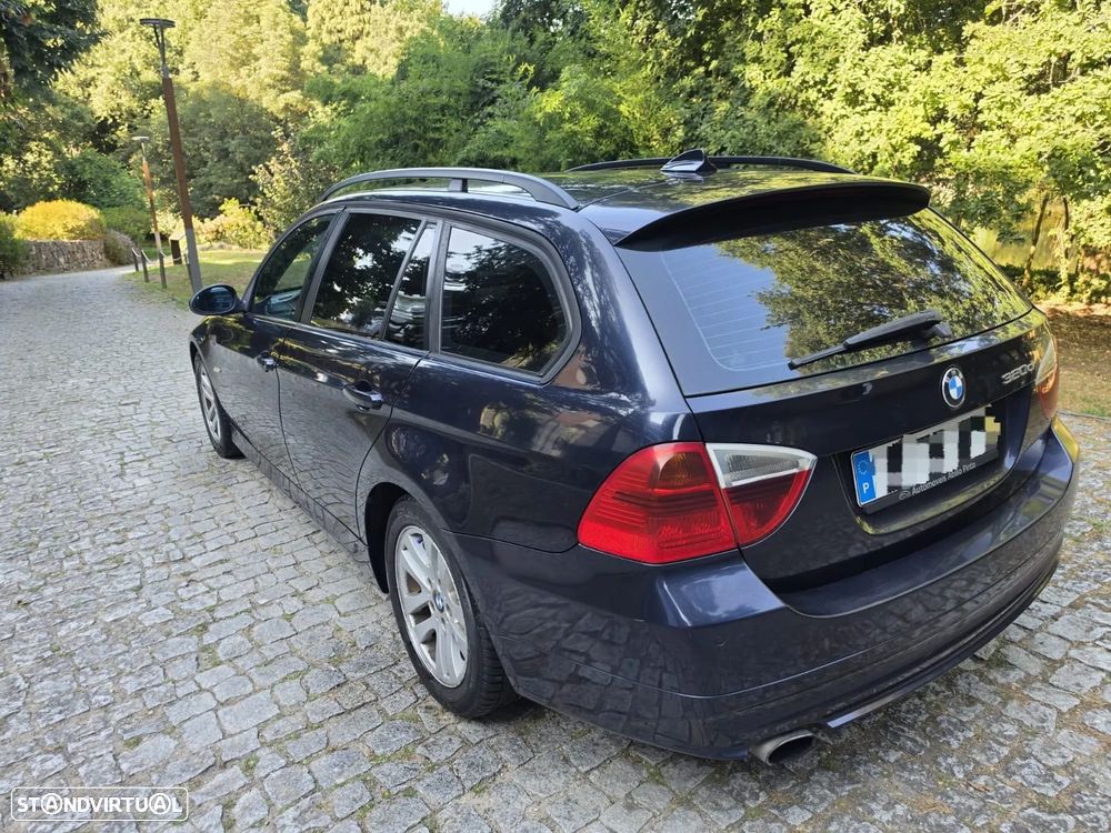 BMW 320 - 2