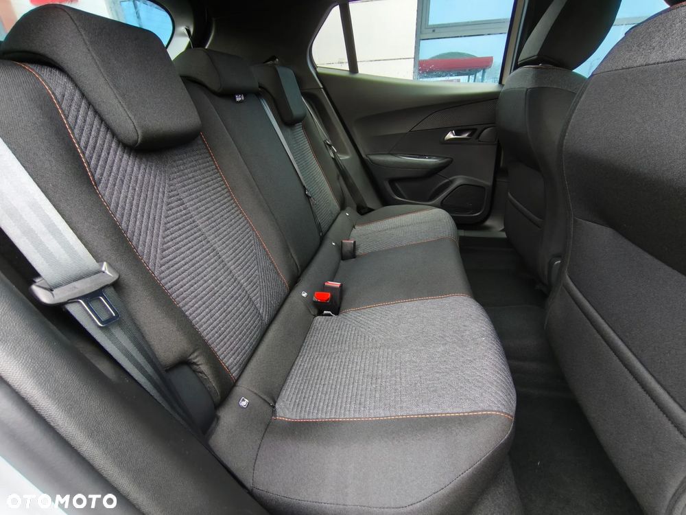 Peugeot 2008 PureTech 100 Style S&S BVM6 - 18