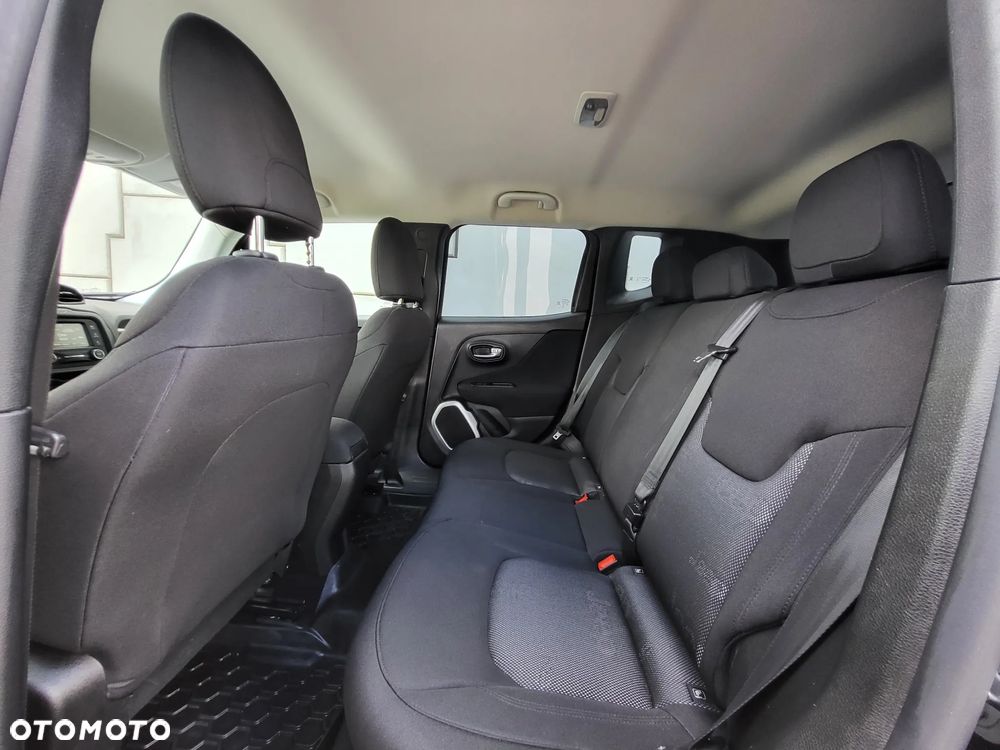 Jeep Renegade - 15