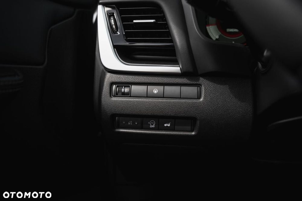 Nissan X-Trail - 23