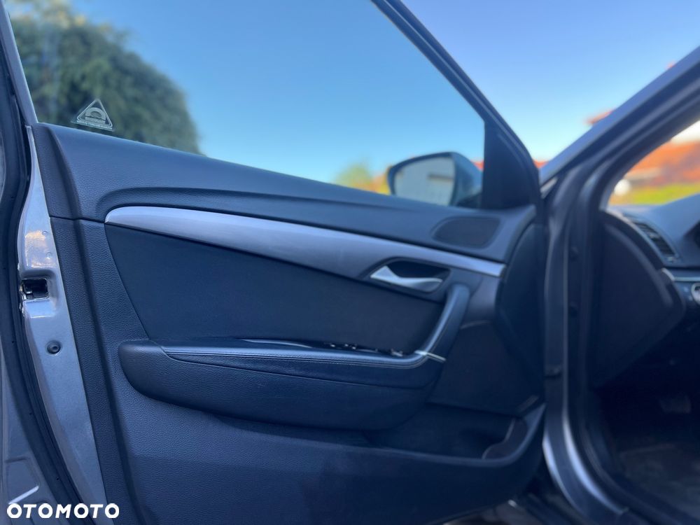 Hyundai i40 1.7 CRDi Automatik Premium - 25